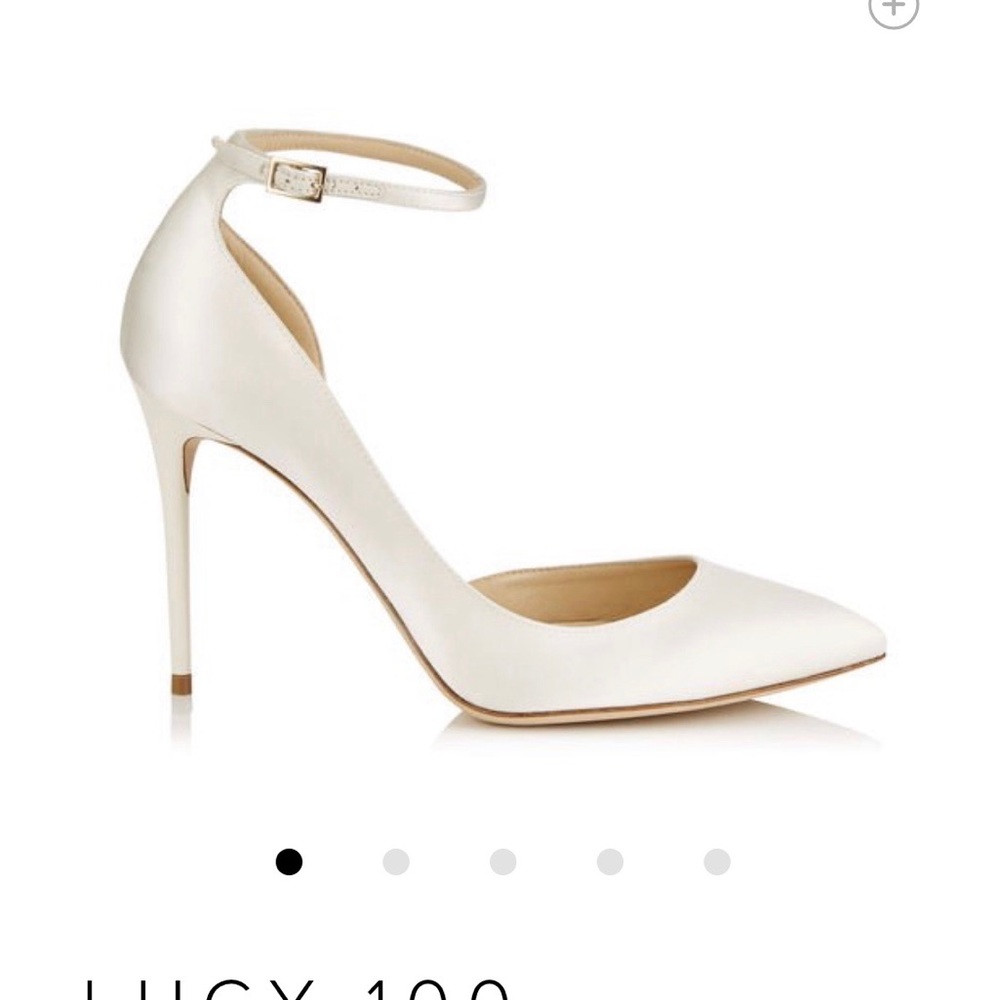Jimmy Choo White Pointed Toe Ankle-Strap Pump - worn once! - Picture 3 of 4